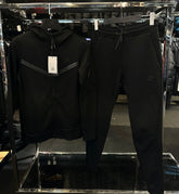 NIKE TECH FLEECE - ΣΕΤ ΜΑΥΡΟ - START SEASON
