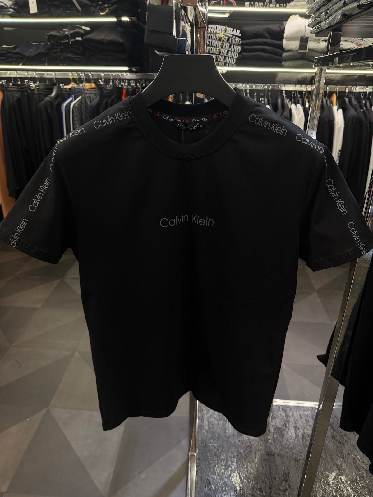 CALVIN KLEIN  T-SHIRT 3A QUALITY