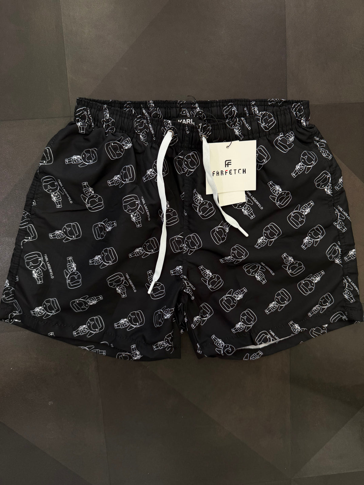 KARL LAGERFED - A866 ΜΑΓΙΟ