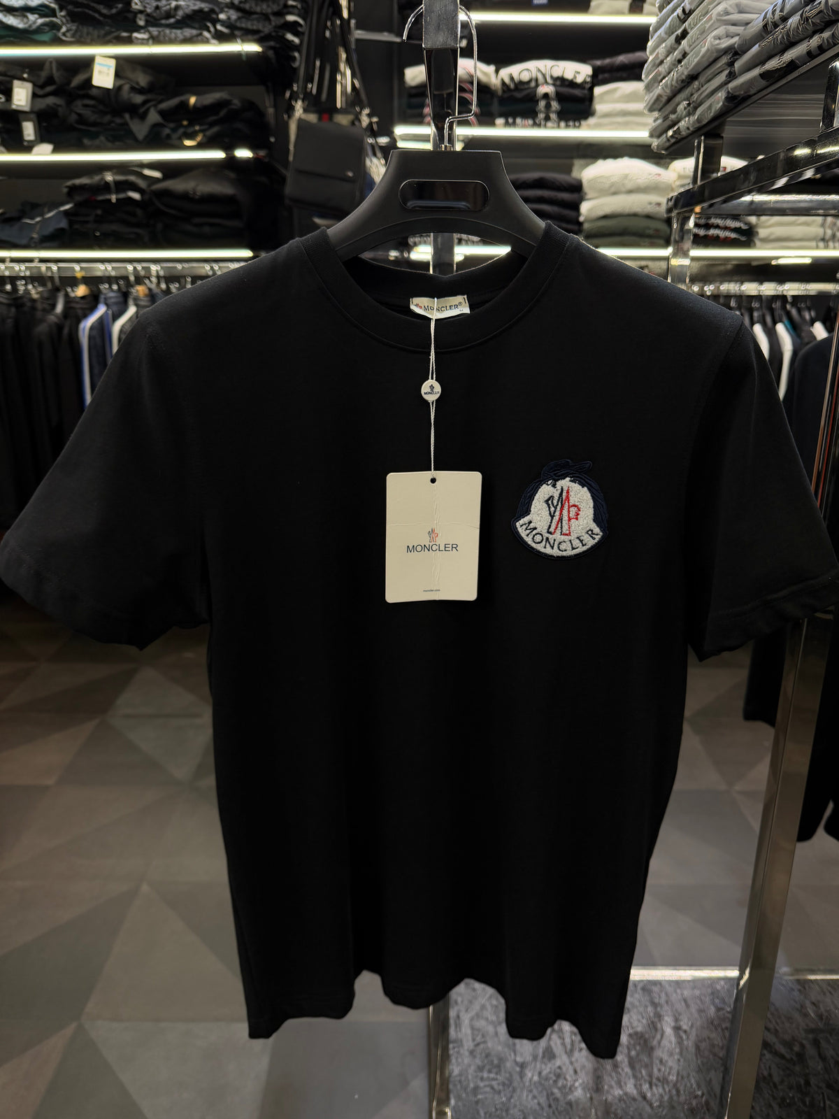 T-SHIRT NEW IN CODE 49202
