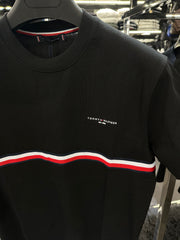 TOMMY HILFIGER T-SHIRT NEW IN