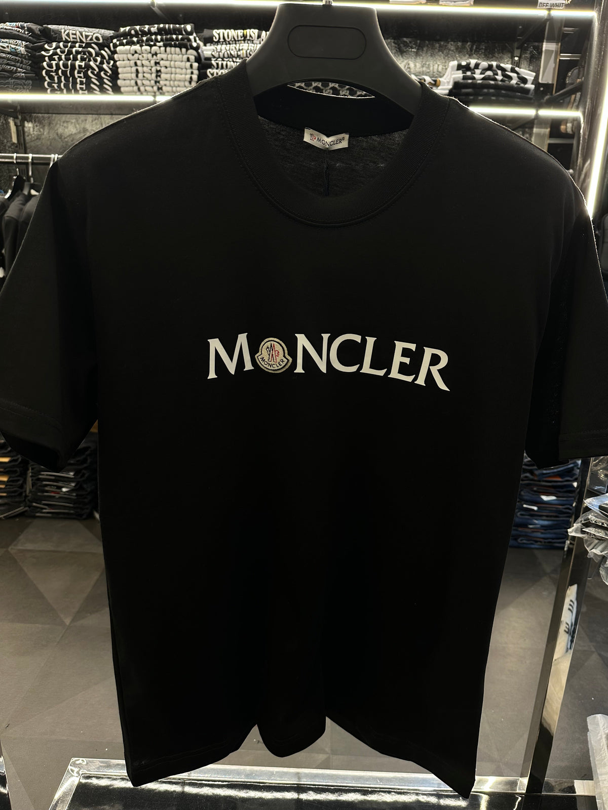 '- T-SHIRT NEW IN CODE 8103