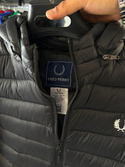 ΜΠΟΥΦΑΝ - FRED PERRY ΜΑΥΡΟ START SEAZON