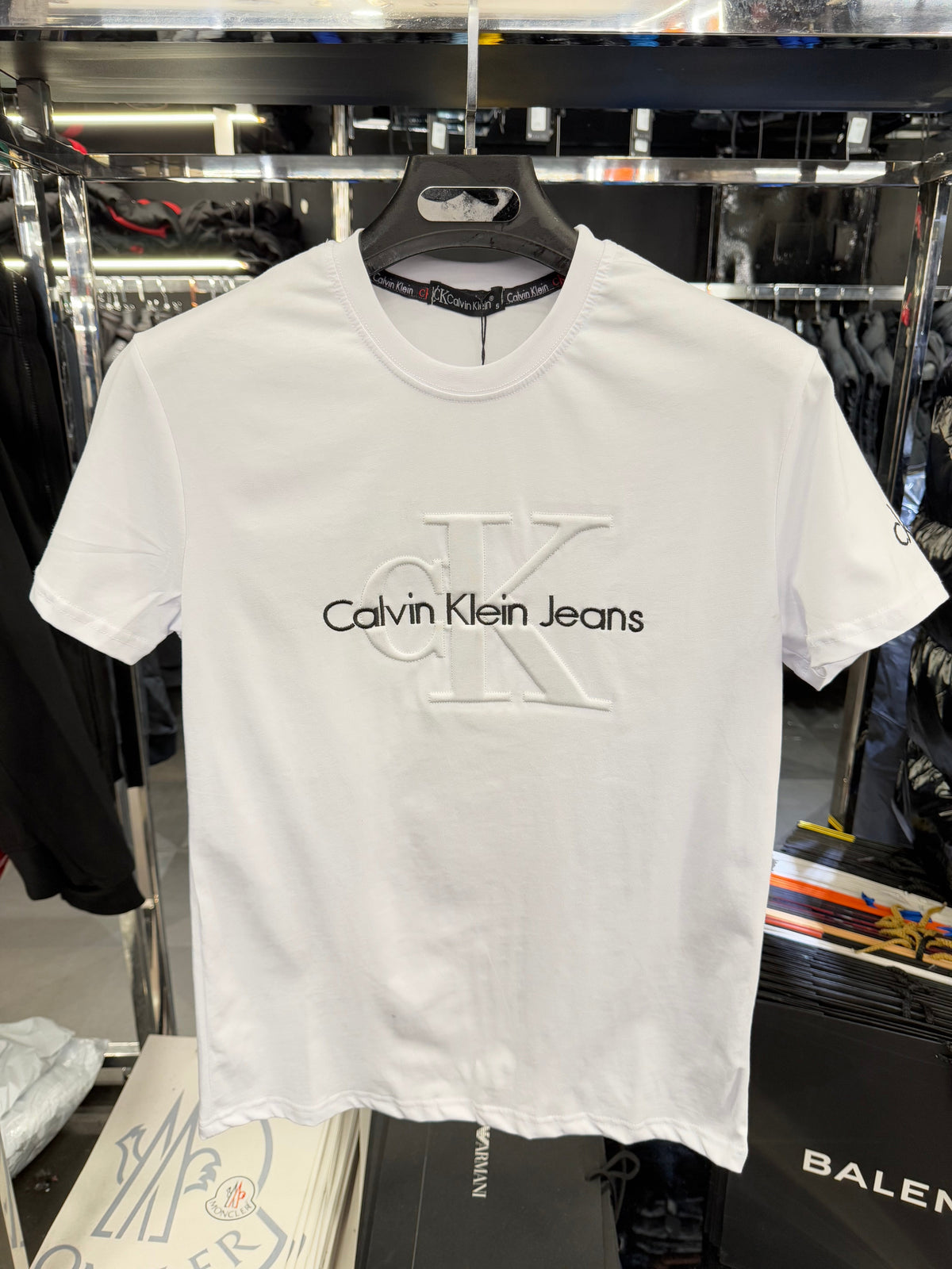 CALVIN KLEIN T-SHIRT 2026
