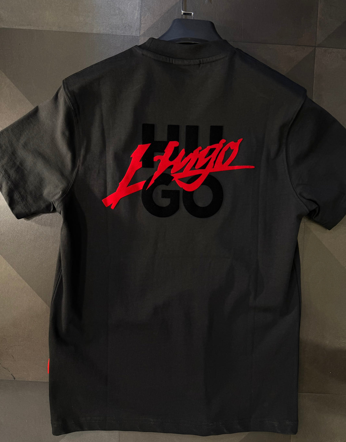 HUGO BOSS  - T-SHIRT NEW IN