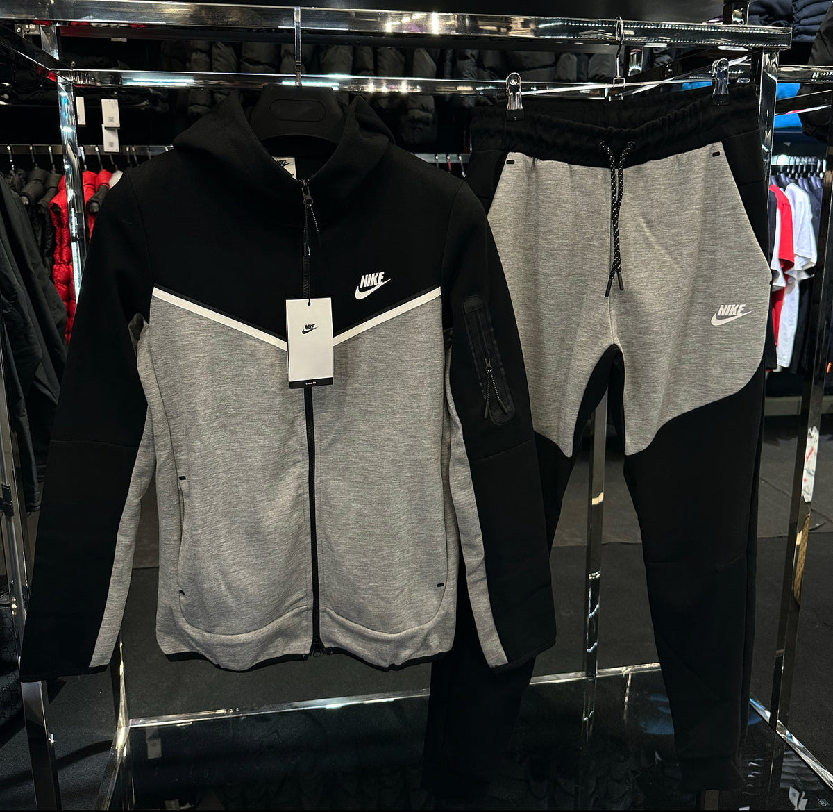 NIKE ΣΕΤ TECH FLEECE -ΜΑΥΡΟ ΓΚΡΙ