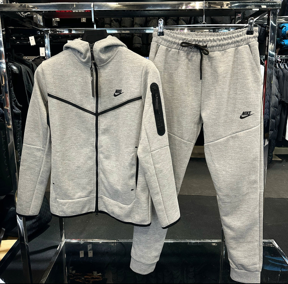 NIKE ΣΕΤ TECH FLEECE -ΓΚΡΙ FINISH SEASON