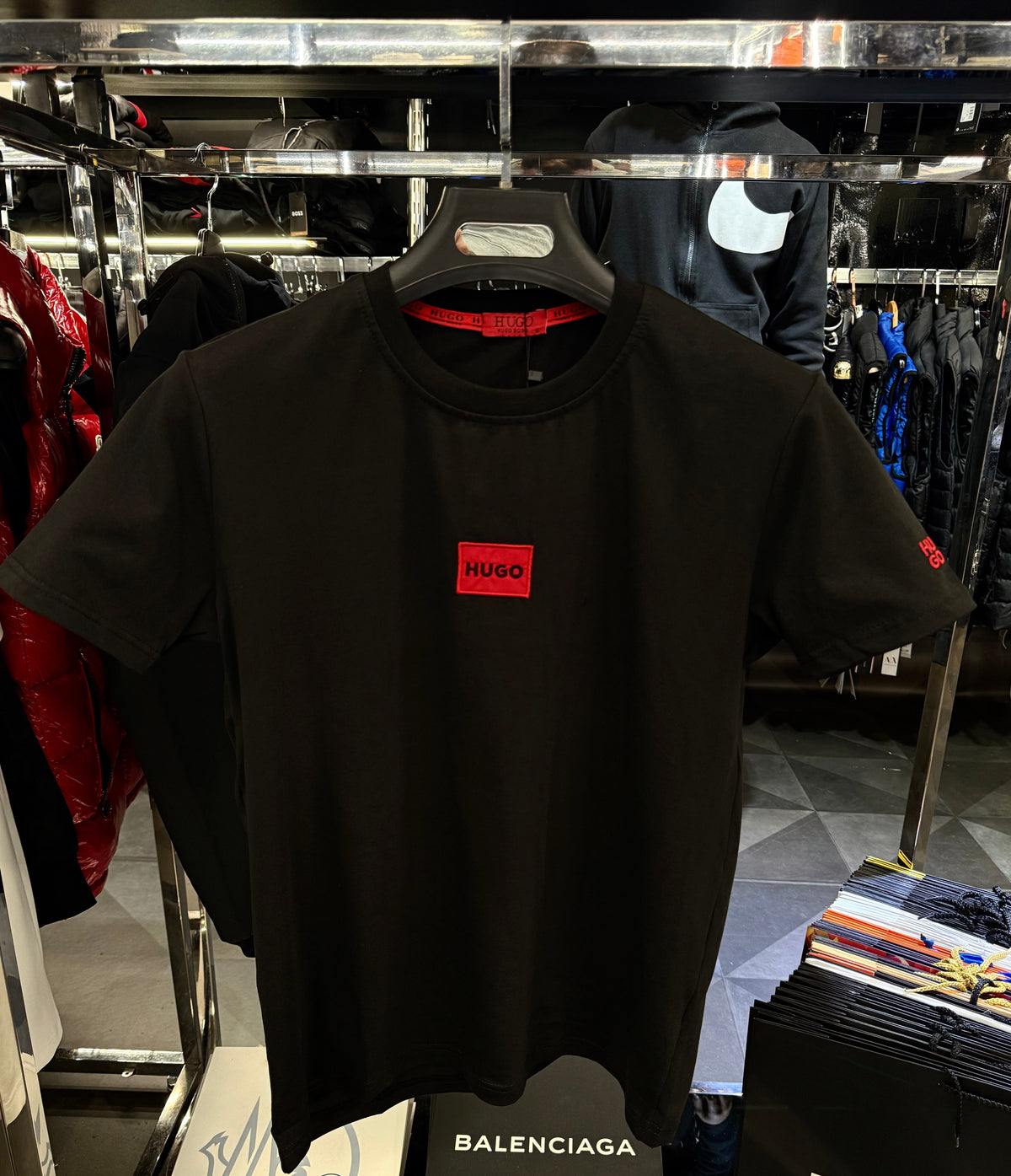 HUGO - T-SHIRT