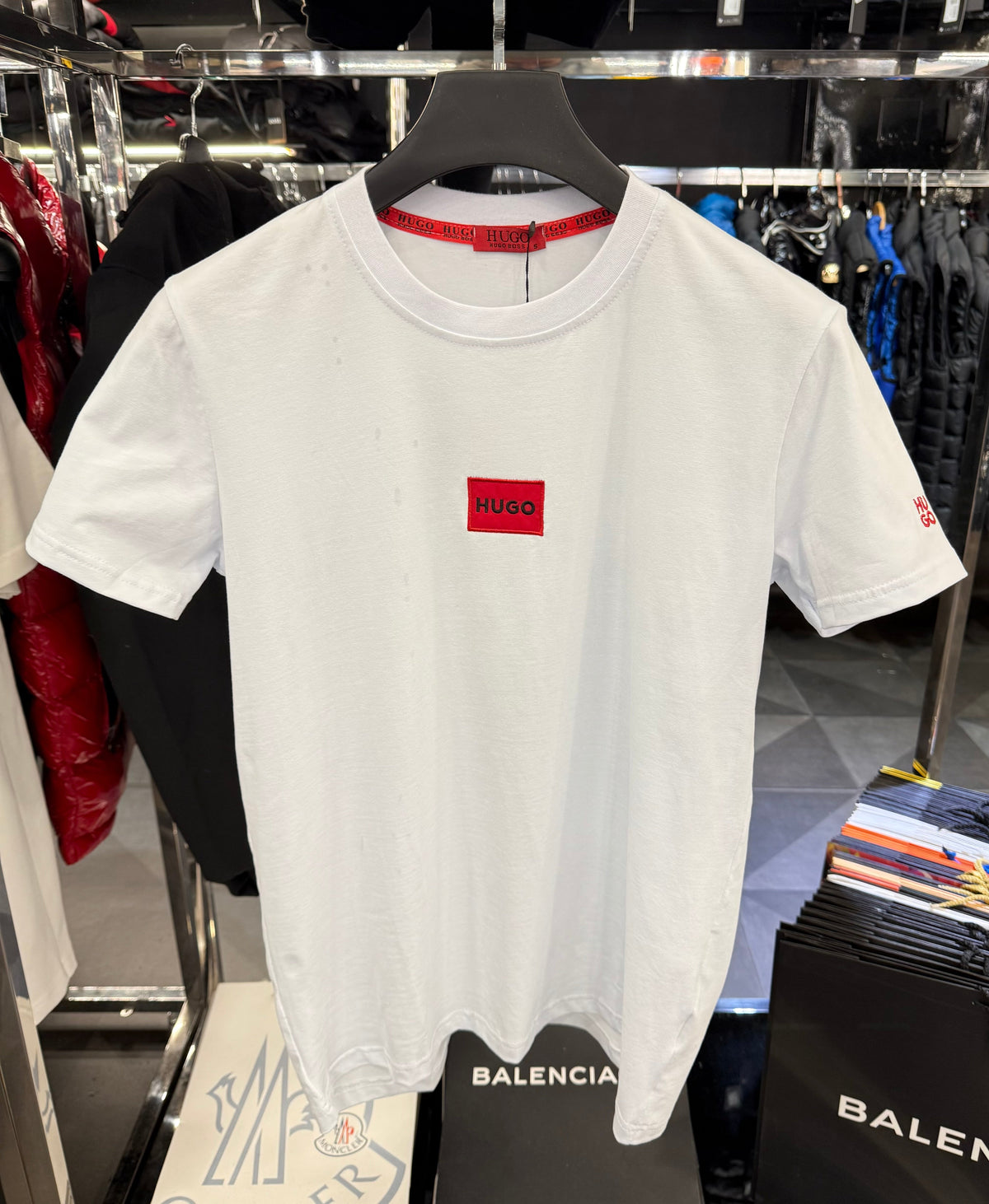 HUGO - T-SHIRT